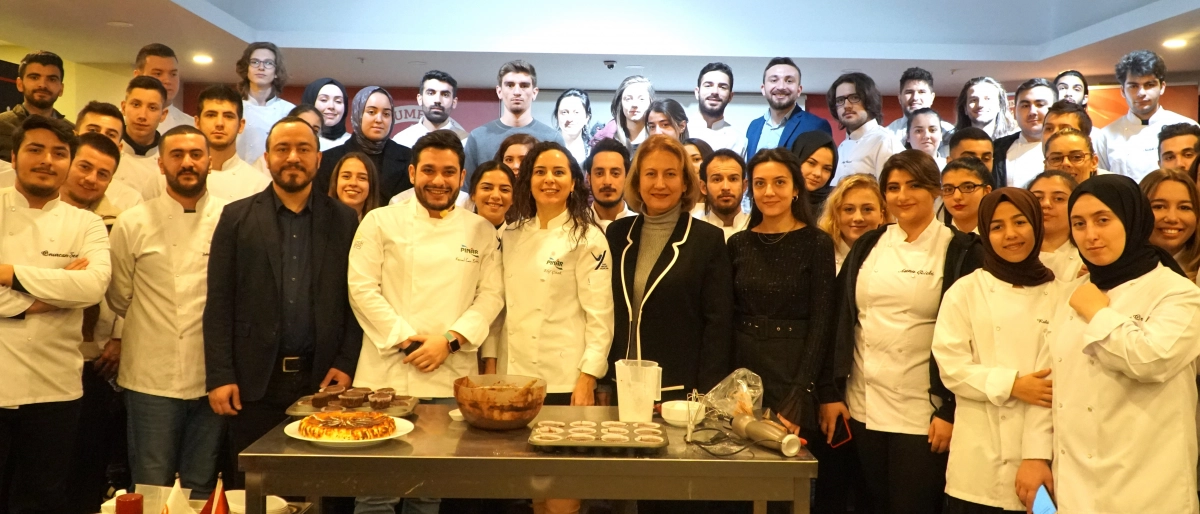 İstanbul Rumeli Üniversitesinde Kısık Ateş Var!