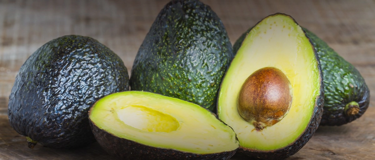 Avokado Nasıl Olgunlaştırılır ve Kesilir?