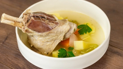 İncik Yahnisi Nasıl Yapılır?