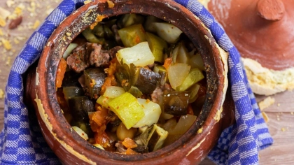 Çömlek (Güveç) Kebabı Nasıl Yapılır?