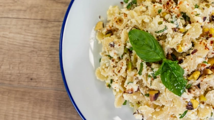 Girit Ezmeli Makarna Nasıl Yapılır?