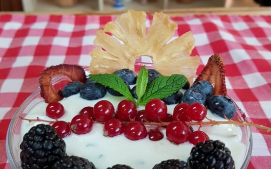 Yoğurtlu Granola Parfe Tarifi