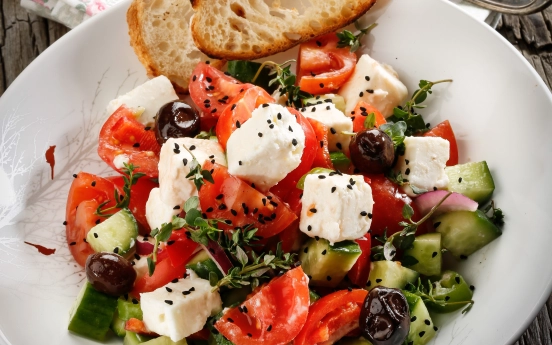 Peynirli Salata Tarifi