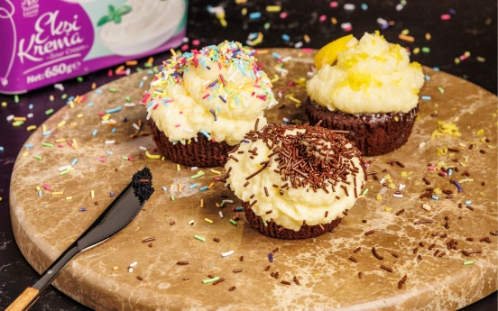 Çikolatalı Cupcake ve Vanilyalı Frosting Tarifi