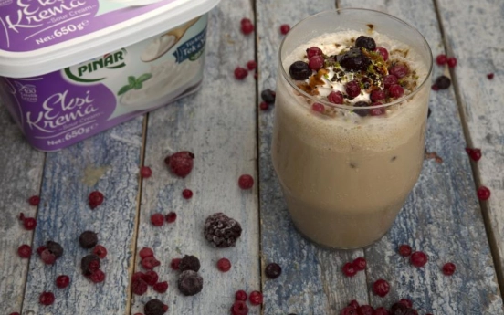 Ekşi Kremalı Vişneli Kokteyl Tarifi