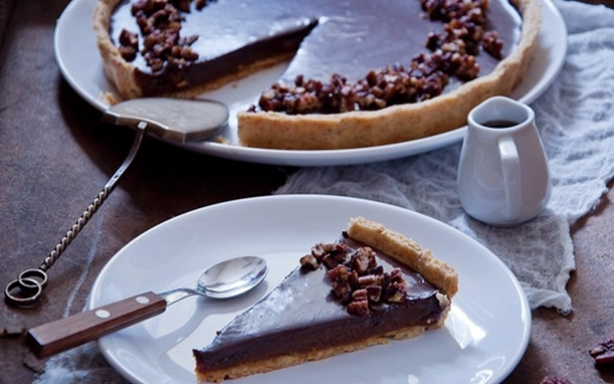 Bitter Çikolatalı Tart Tarifi