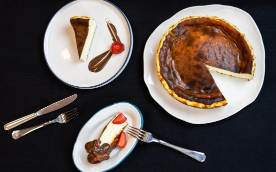 Basque Burnt Cheesecake Tarifi