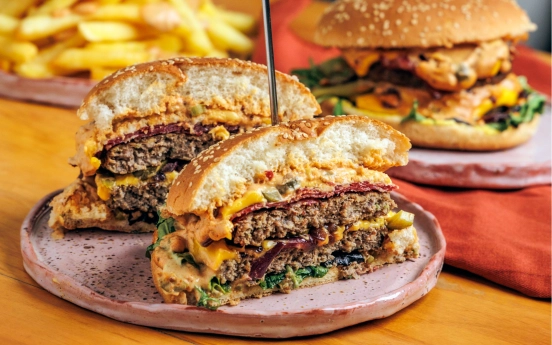 Ekşi Kremalı Gurme Burger Tarifi