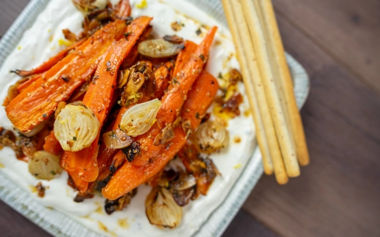 Labne Soslu Karamelize Havuç Tarifi