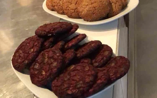 Çikolatalı Kırmızı Kadife Kurabiye Tarifi