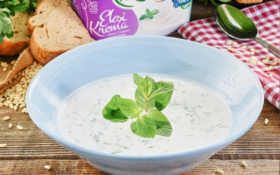 Ekşi Kremalı Buğday Çorbası Tarifi