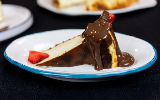 Basque Burnt Cheesecake Tarifi