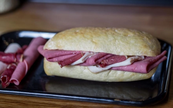 Şarküterili Panini Tarifi