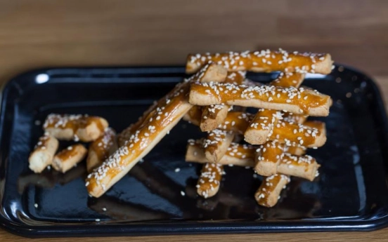 Ekşi Kremalı Çubuk Kraker Tarifi