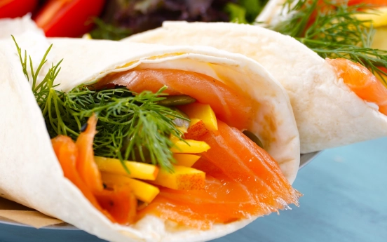 Şeftalili Somon Roll Tarifi