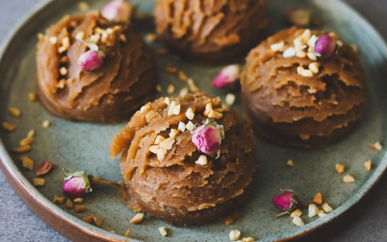 Tahinli Un Helvası Tarifi