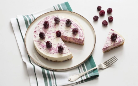 Böğürtlenli Raw Cheesecake Tarifi