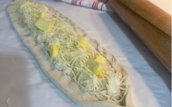 Peynirli Pide Tarifi