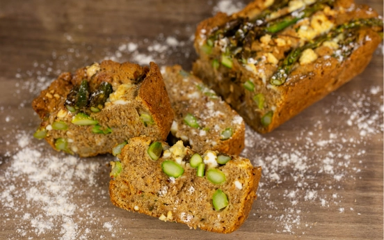 Kuşkonmazlı Peynirli Kek Tarifi