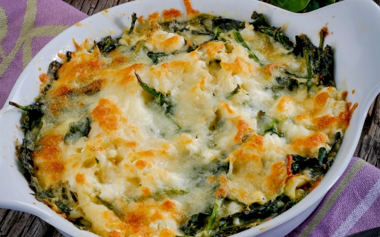 Kolay Ispanaklı Börek Tarifi