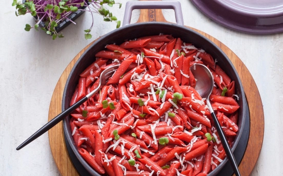 Pancar Suyunda Tam Buğday Unlu Penne Tarifi