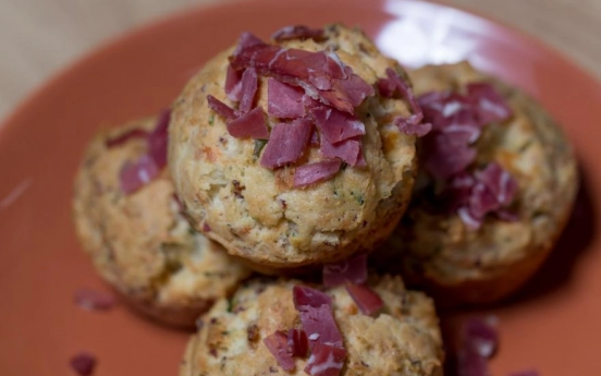 Ekşi Kremalı Tuzlu Muffin Tarifi