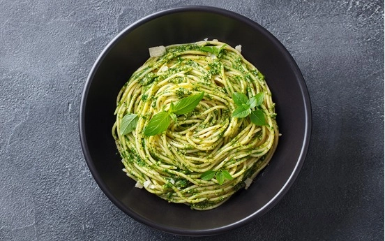 Pesto Soslu Spaghetti Tarifi