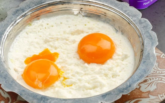 Sahanda Yumurta Tarifi