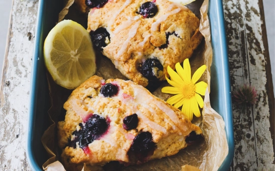 Yaban Mersinli Scones Tarifi