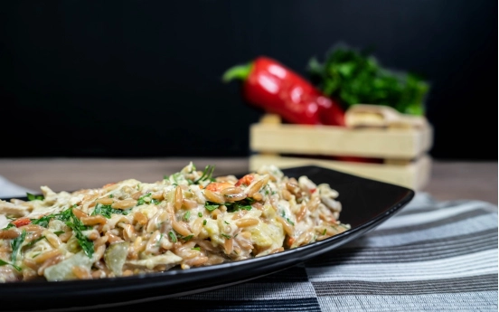 Köz Patlıcanlı Tavuklu Salata Tarifi