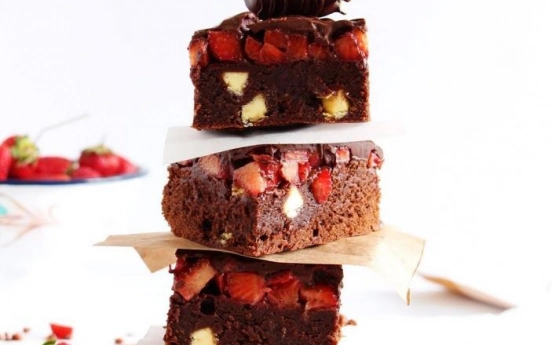 Çilekli Brownie Tarifi