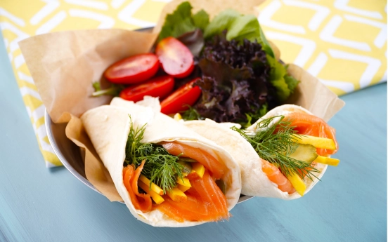 Şeftalili Somon Roll Tarifi