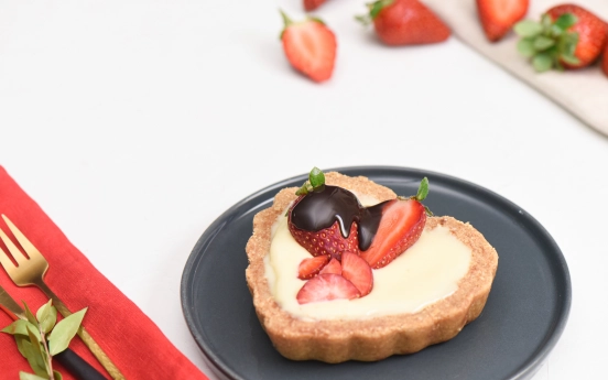 Çilekli Kalp Tart Tarifi