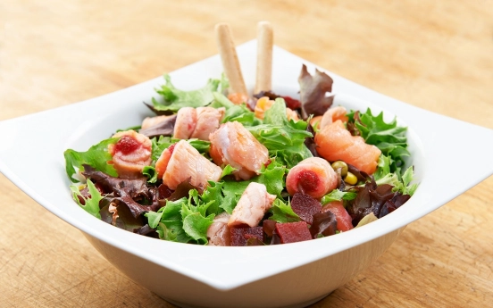 Narenciye Soslu Somon Salatası Tarifi