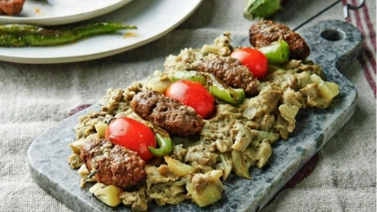 Şişte Patlıcan Püreli Kebap Tarifi