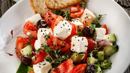 Peynirli Salata Tarifi