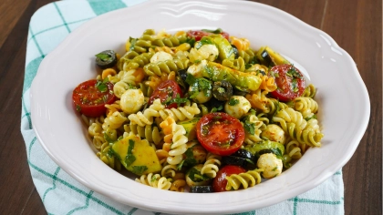 Renkli Soğuk Makarna Tarifi