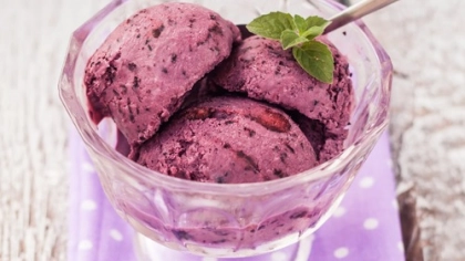 Böğürtlenli Labneli Dondurma Tarifi