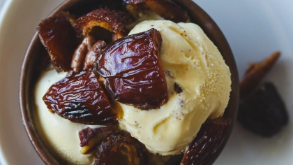 Karamelize Hurma & Dondurma Tarifi