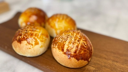 Ekşi Kremalı Karaköy Poğaçası Tarifi