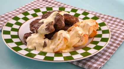 Pratik Krema Soslu Lokum Köfte Tarifi