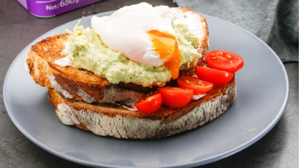 Poşe Yumurtalı Bruschetta Tarifi