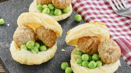 Milföy Kabında Misket Köfte Tarifi