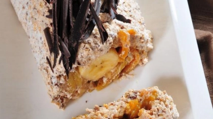 Kayısı Dolgulu Sandviç Bisküvili Pasta Tarifi