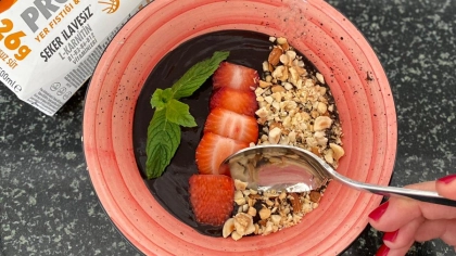 Avokado ve Kakaolu Smoothie Bowl Tarifi