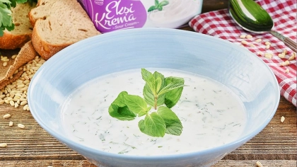 Ekşi Kremalı Buğday Çorbası Tarifi