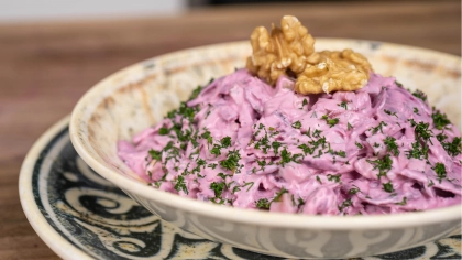 Yoğurtlu Cevizli Şalgam Salatası Tarifi