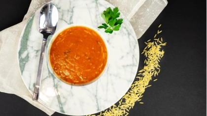 Arpa Şehriyeli Domates Çorbası Tarifi