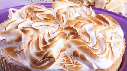 Beyaz Çikolatalı Bademli Tart Tarifi