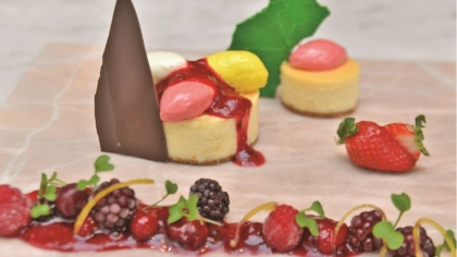 Dağ Meyveli Cheesecake Tarifi